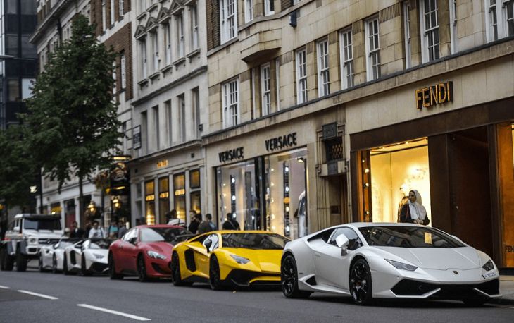 Arab supercars overtake streets of Central London