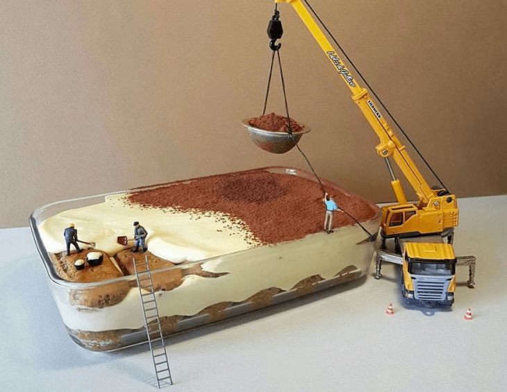 10 amazing miniature building desserts