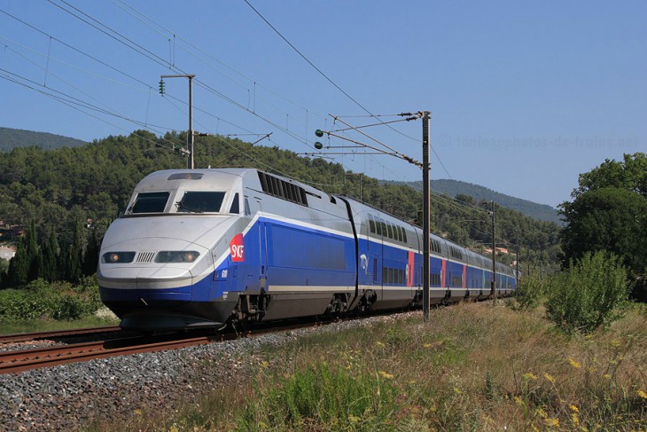 8 fastest trains in the world