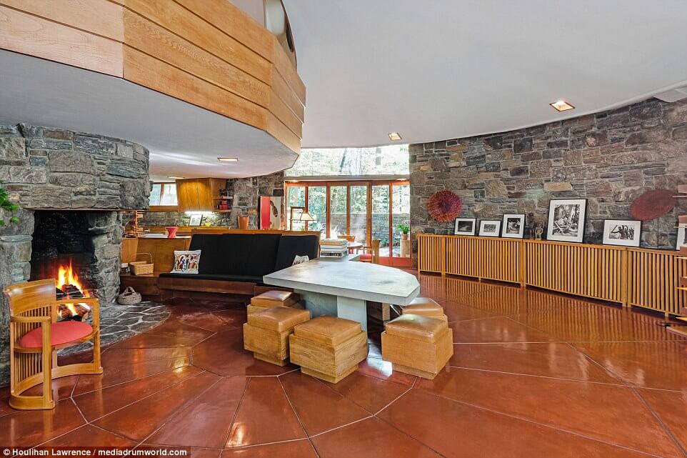 $1.6m mushroom shaped house in New York