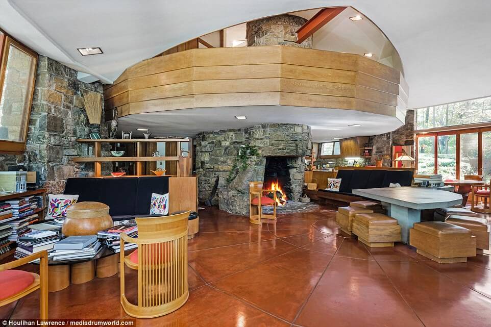 $1.6m mushroom shaped house in New York