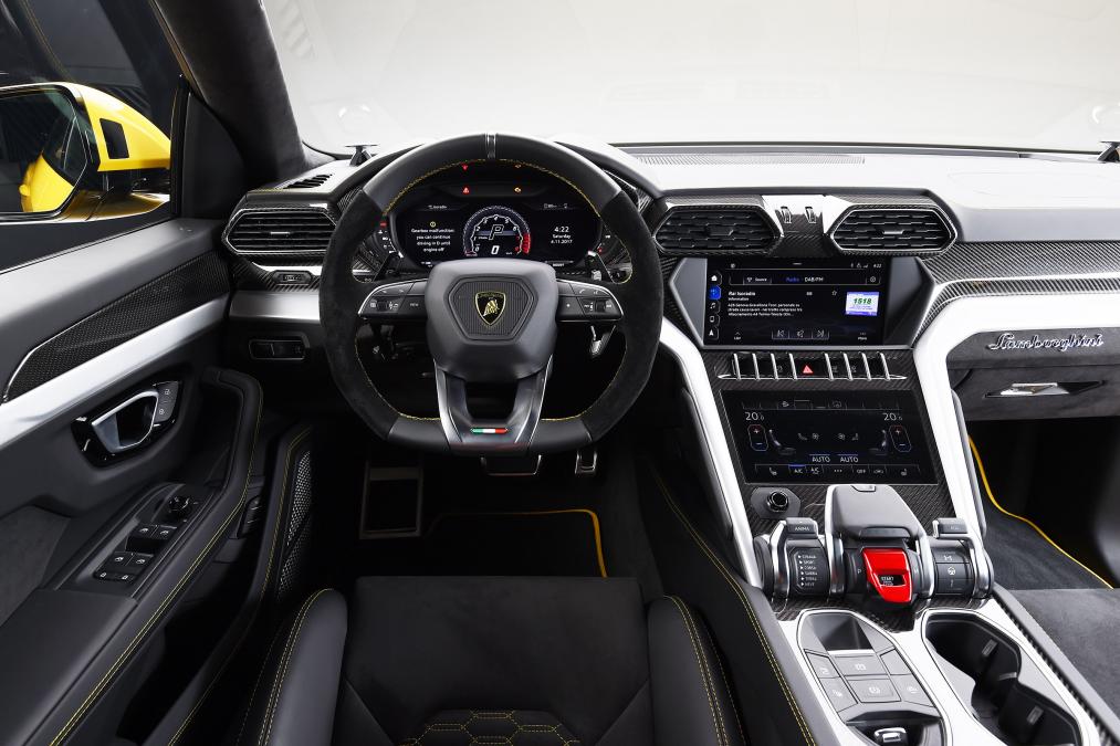 Lamborghini reveal new luxury 4x4