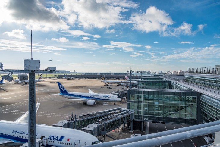 10 most punctual mega airports