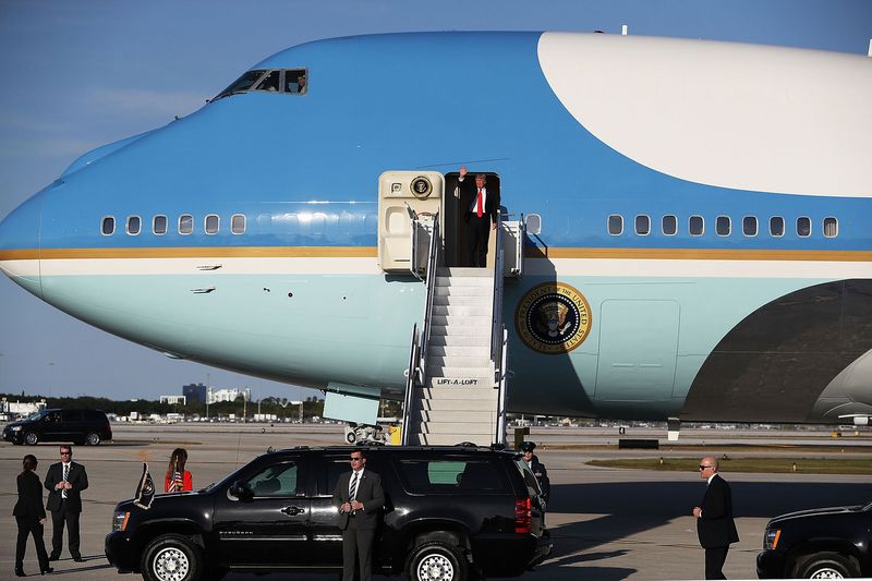 8 insane facts about Air Force One