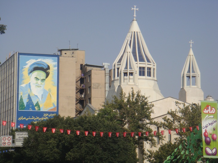 Top 7 beautiful religious sites in Tehran