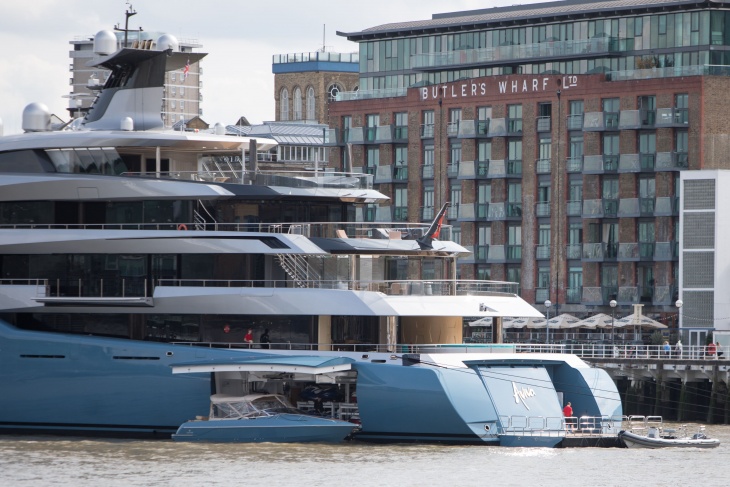 Billionaire's Yacht in narrow River in London