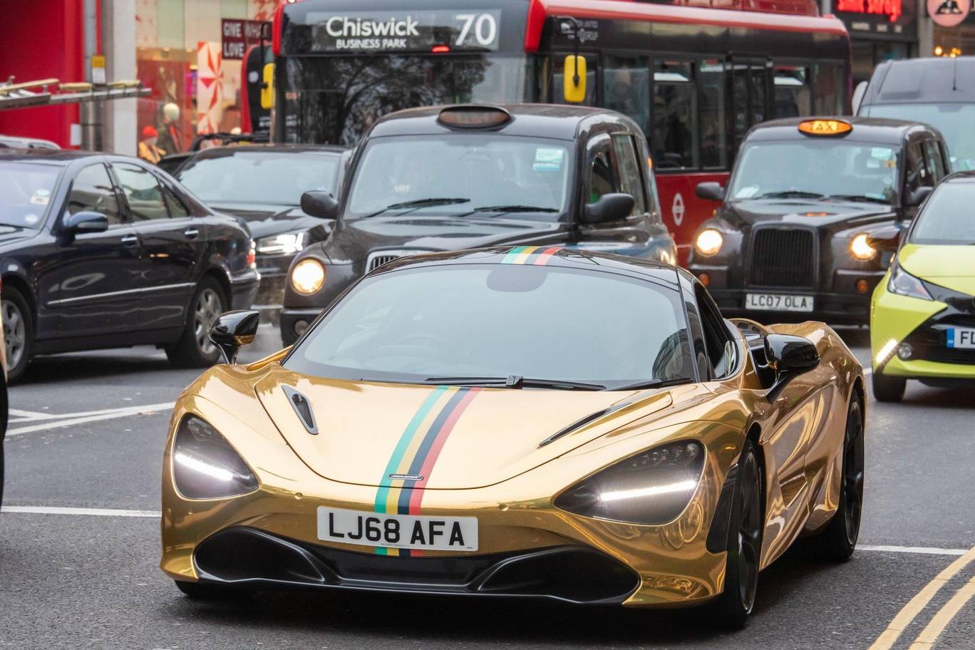 Gold supercars available for Taxi in London