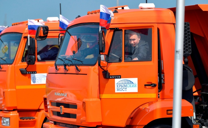 8 cars Vladimir Putin has taken for a spin