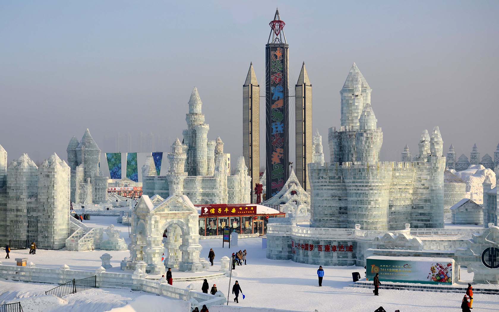 China airport design shaped like a snowflake