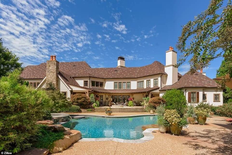 The Rock lists his incredible home for 2mill less than purchase price