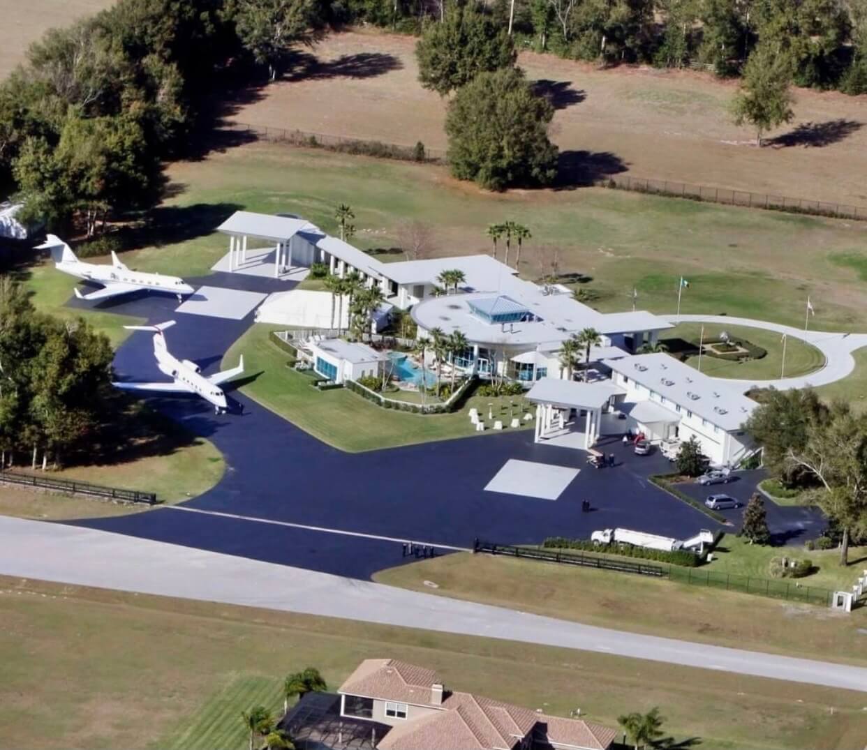 John Travolta's one of a kind "airport house"