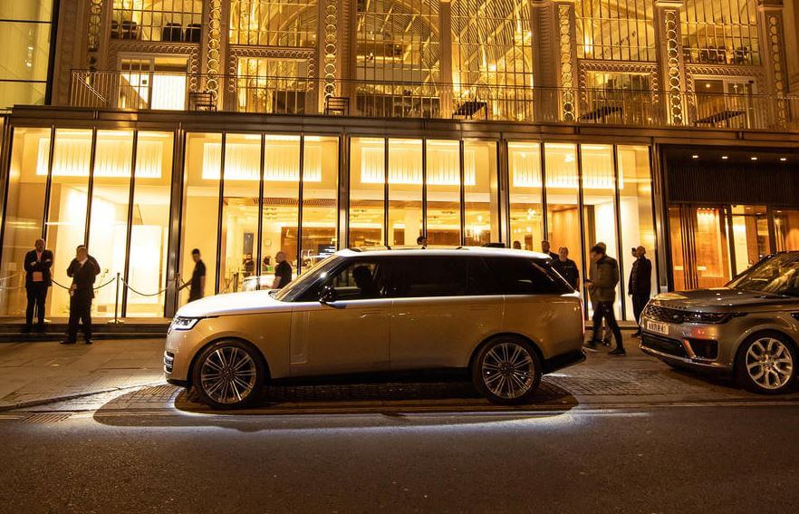 Prince William and Kate's get the all-new Range Rover, before public release